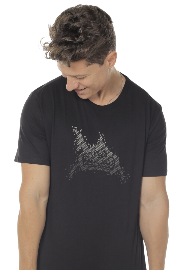 CAMISETA MASCULINA PIOLA IDIOS