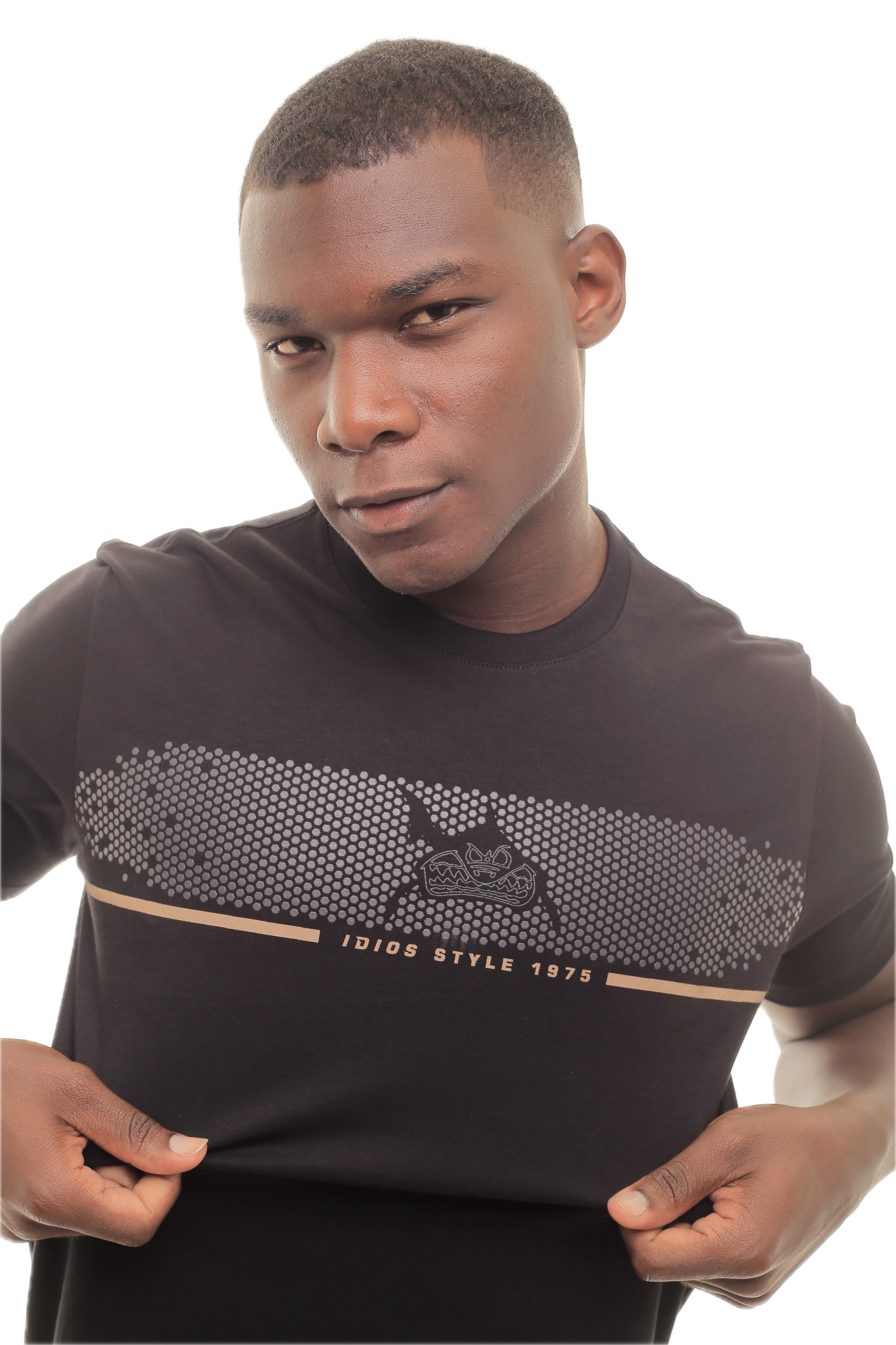 CAMISETA MASCULINA GION IDIOS