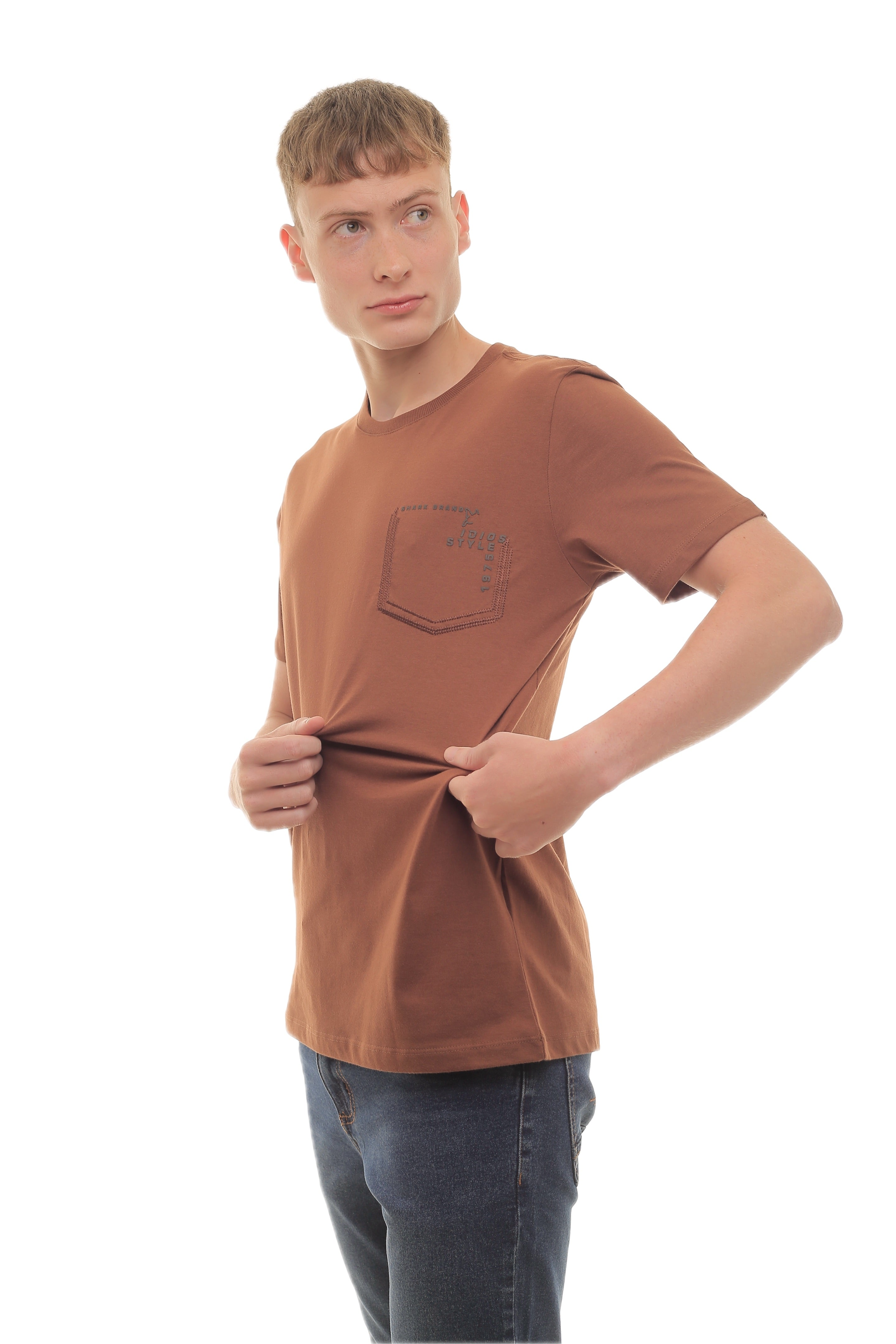 CAMISETA MASCULINA YANAKA IDIOS