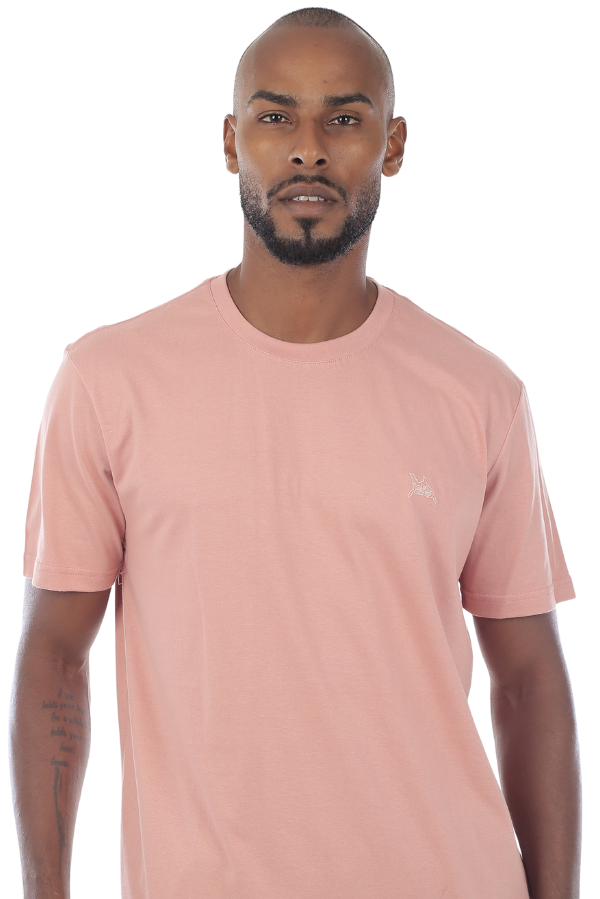 CAMISETA MASCULINA BÁSICA ROSA BEBÊ IDIOS