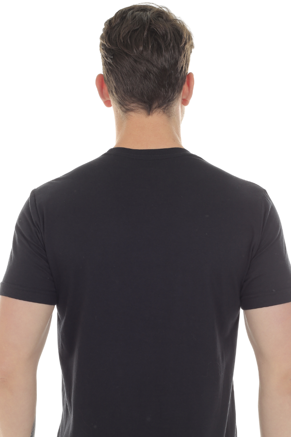 CAMISETA MASCULINA GINAN IDIOS