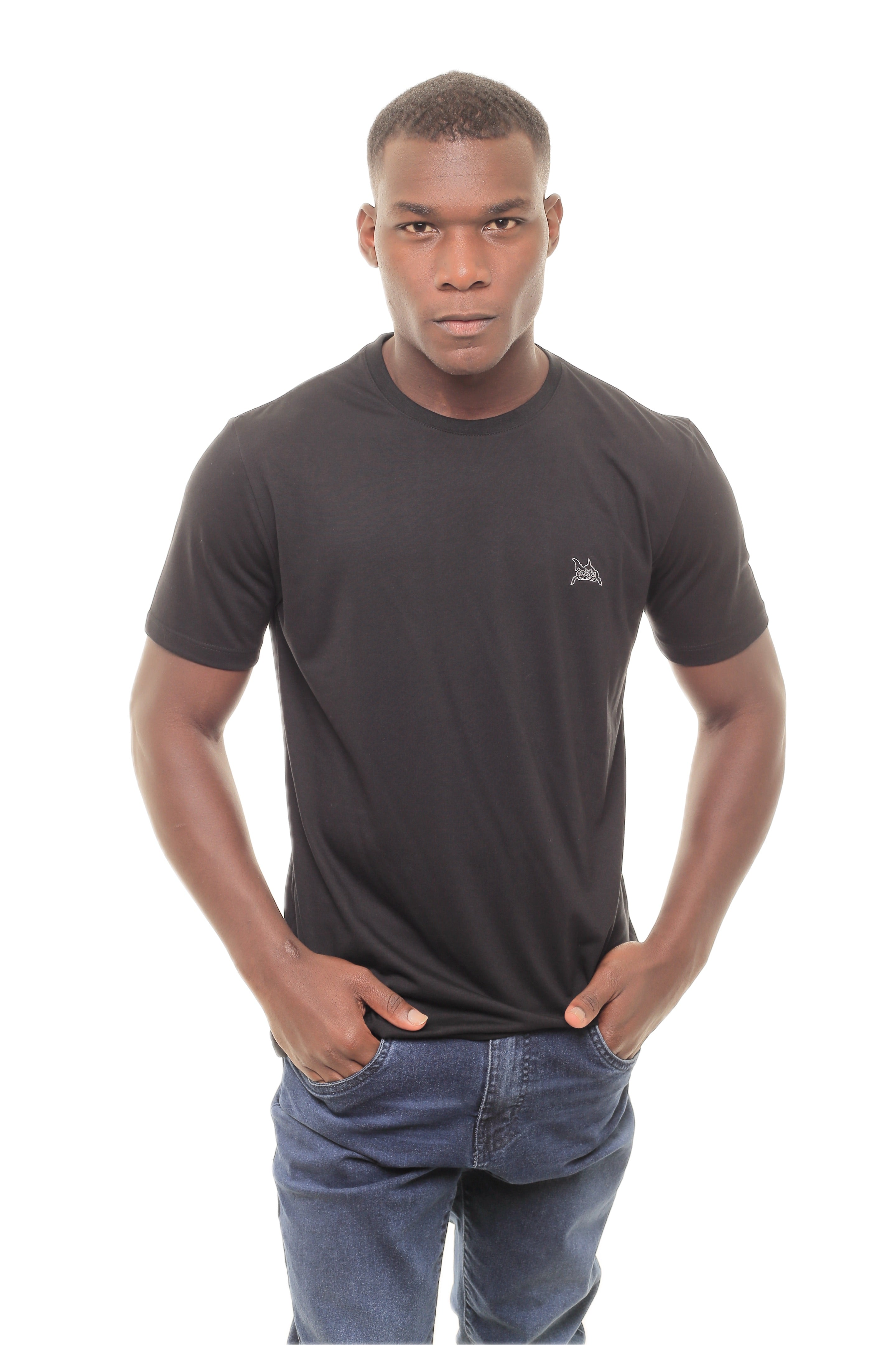 CAMISETA MASCULINA SEYA IDIOS